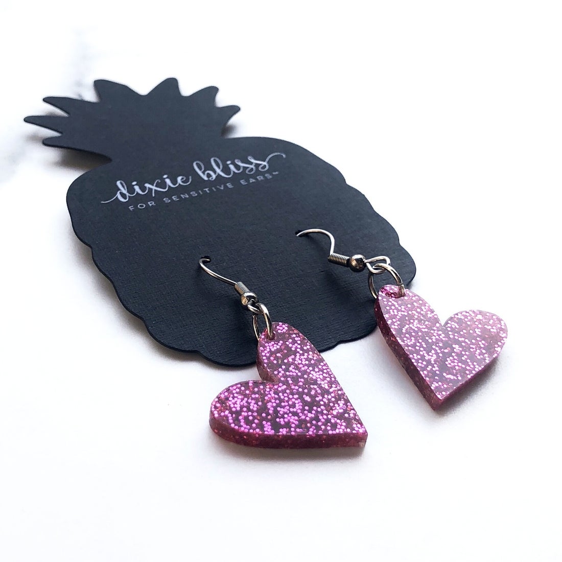Dixie Bliss Earrings: Love Petite Hearts in Raspberry