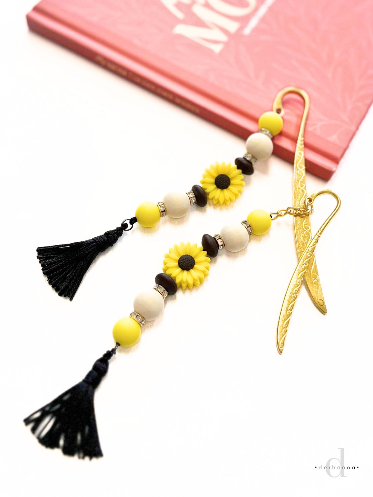 Two beadable bookmark options at two different lengths both 4 and 5 inch