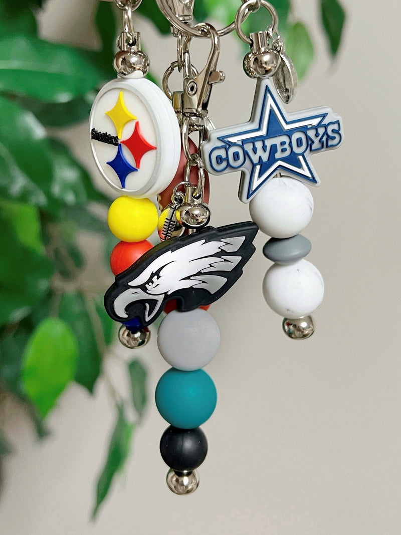 Sports Fan Gift Zipper Pull or Keychain Football Team Colors, gift for: Dad, Uncle, Brother, Grandpa, Grandfather, Nephew, Son, Friend, Boss, Neighbor, Colleague, Co-Worker