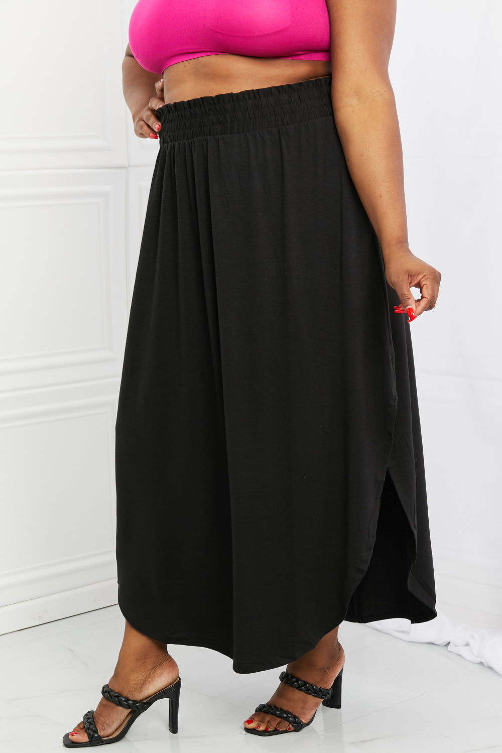 Mia Maxi Skirt with Pockets in Black
