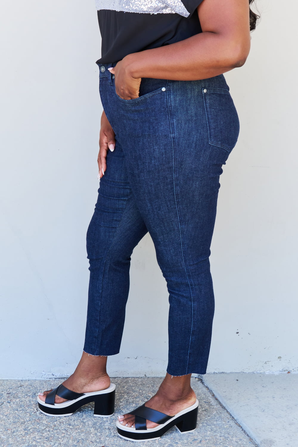 Judy Blue Esme Tummy Control Skinny Jeans