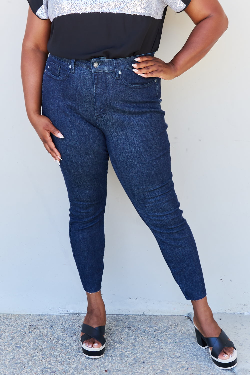 Judy Blue Esme Tummy Control Skinny Jeans