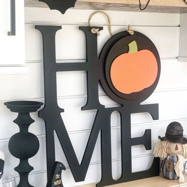 Interchangeable Home Sign Hanging Decor Door Hang Medallions Icons Holidays Seasons Special Occasion - Pumpkin Fall Harvest Halloween