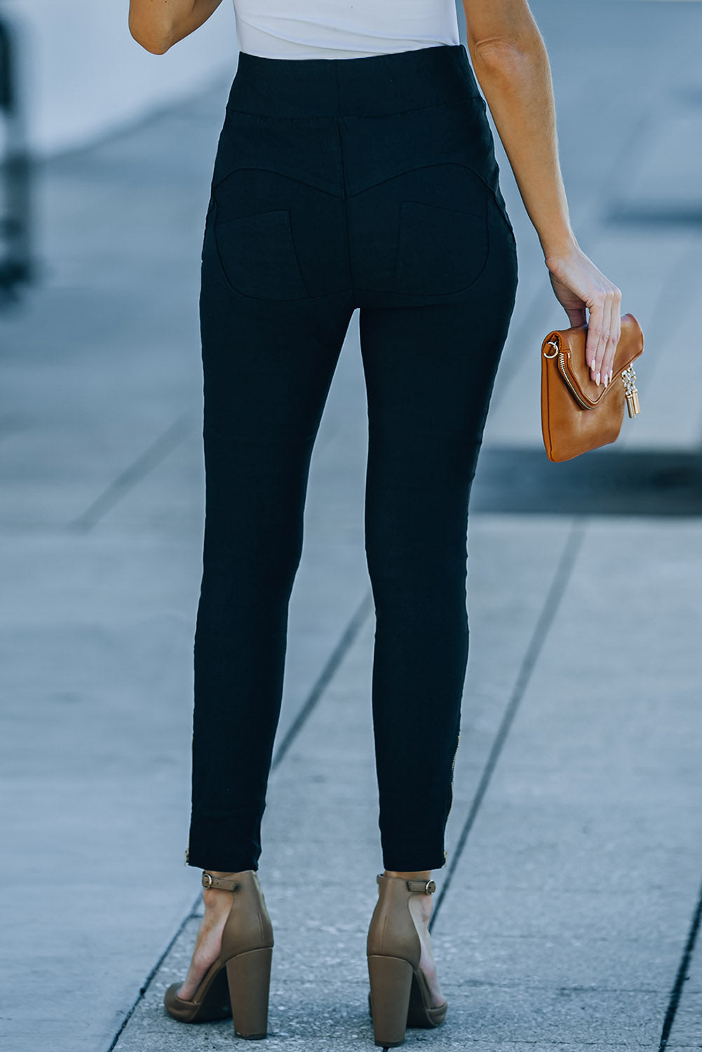 Zoe Ankle Zipper Skinny Pants in Black