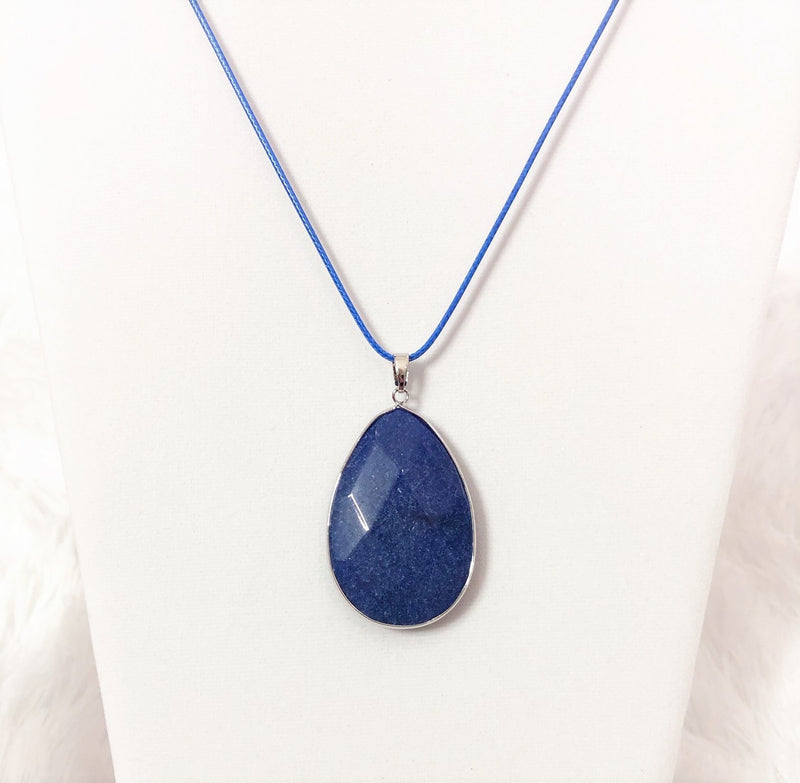 Blue Lapis Lazuli Pendant Necklace