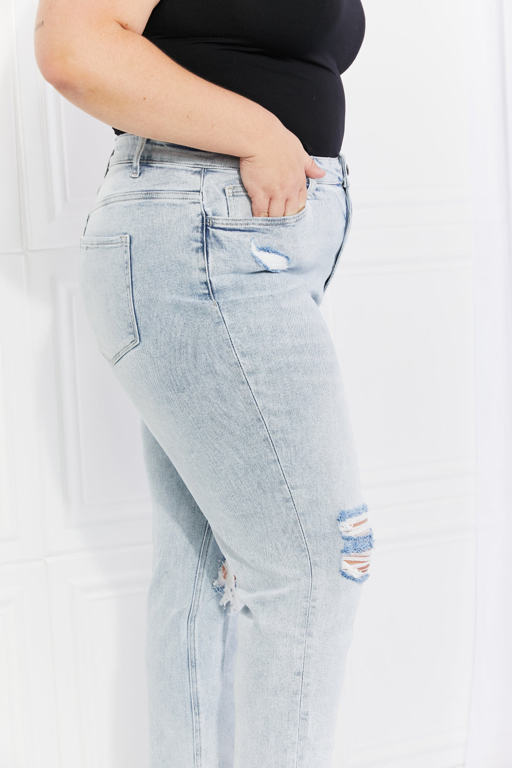 Stand Up & Stand Out Cropped Jeans