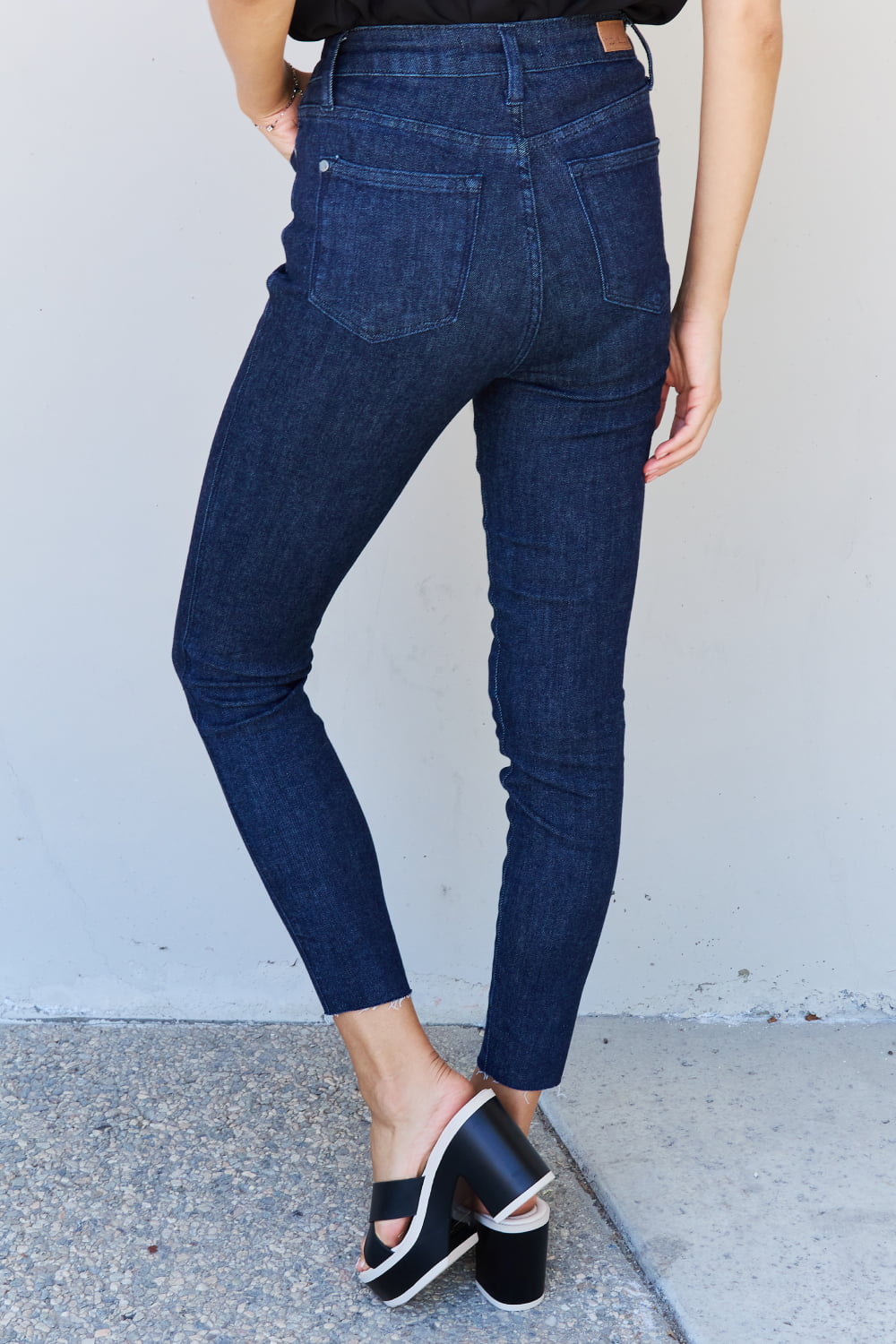 Judy Blue Esme Tummy Control Skinny Jeans