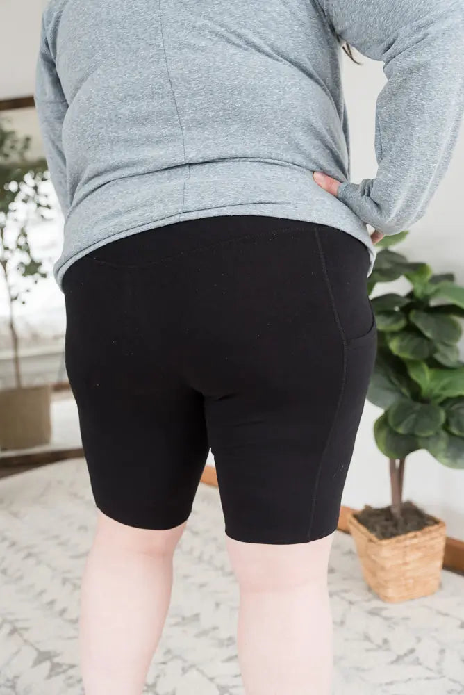 Athleisure Shorts with Pockets